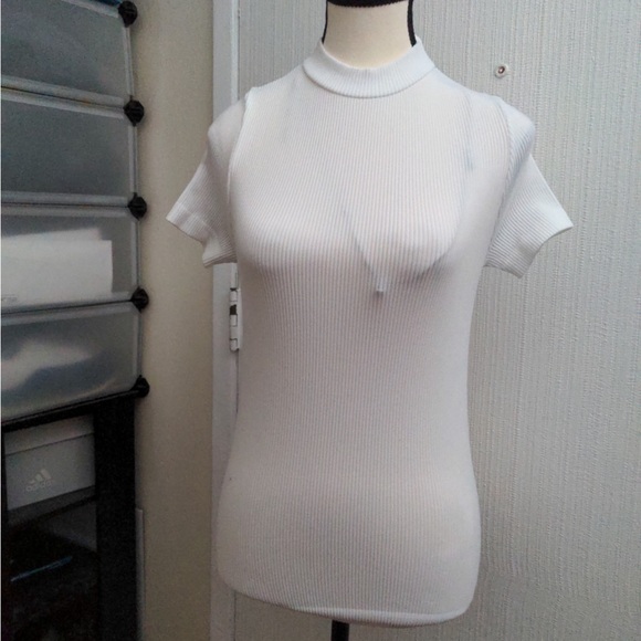 White Ribbed Short Sleeve Top - Picture 1 of 3